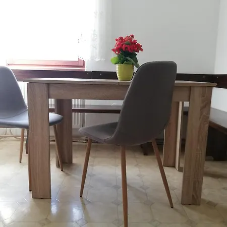 Apartment Apartma Timijan *